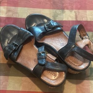 BUSSOLA Black Leather Sandals with Buckle Straps